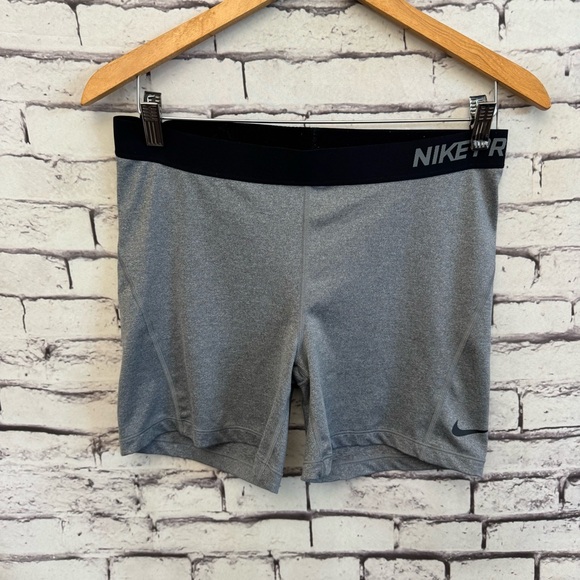 Nike Pro Compression Training Shorts SZ XL - Picture 1 of 3